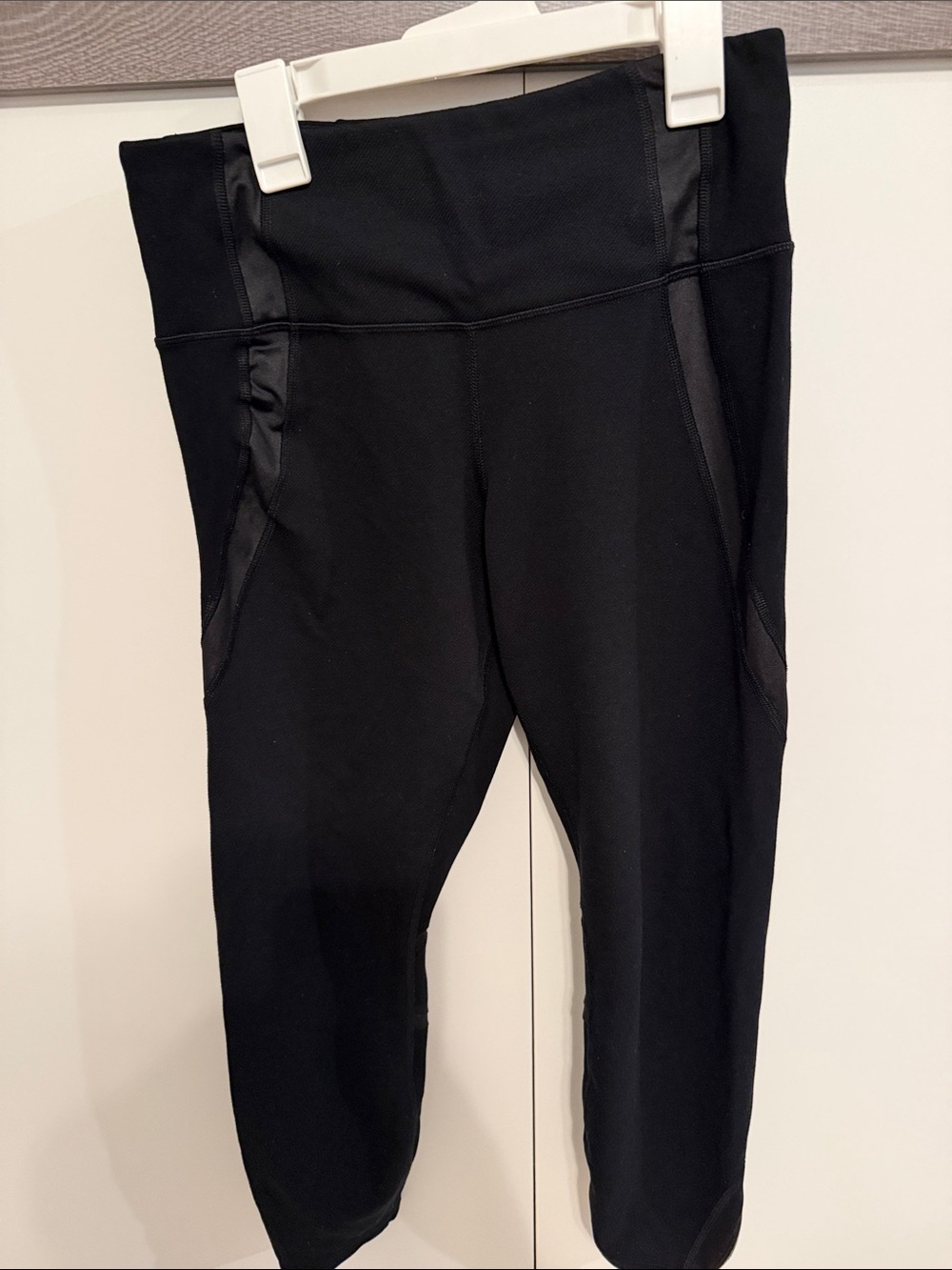 Old Navy active Black Leggings with zippered bottom